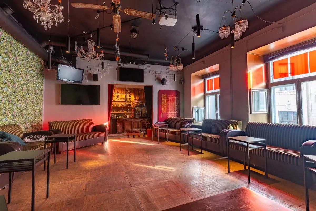 Event lounge